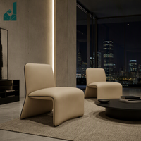 Chaise de bureau exécutive ergonomique contemporaine en cuir, gain de place, idéale pour les zones de réception et salles d'attente