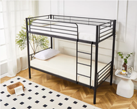 Cama litera industrial de metal negro para fábrica