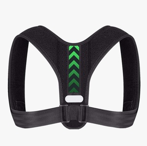 Correcteur de posture <span class=keywords><strong>haut</strong></span> <span class=keywords><strong>du</strong></span> <span class=keywords><strong>dos</strong></span> lisseur orthèse pour hommes et femmes noir Opp sac Durable matériau Composite Support universel - Product Image 2