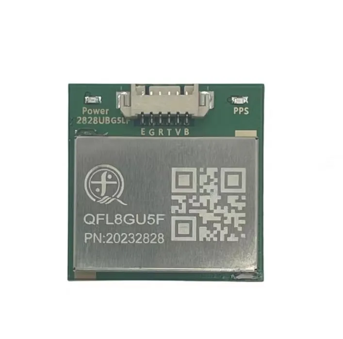 Monitoraggio di posizionamento ricevitore GPS mini formato modulo GPS UBX Chip di tracciamento del veicolo con antenna integrata modulo GPS