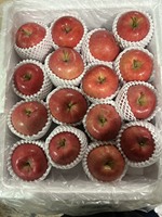 Fantastische kwaliteit Japanse gele appels met een knapperige textuur, uniek groen aroma, dichte vruchtvleesvariëteiten, verse rode appels, gekoelde opslag.
