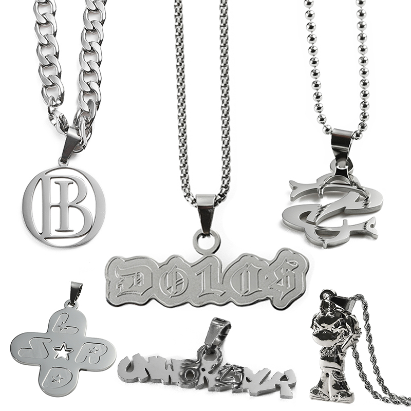 Fabricant d'usine collier personnalisé estampage de logo en acier inoxydable bijoux pendentif femmes hommes mode bijoux colliers