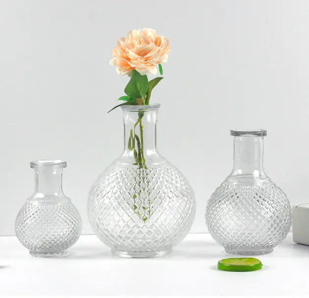高品質の大、中、小サイズのミニマリストエンボスガラス花瓶、透明な装飾花瓶