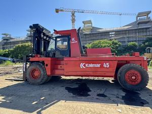 Chariot élévateur diesel Kalmar DCD450 d'occasion de 45 tonnes avec mât à trois sections - Product Image 2