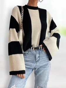 <span class=keywords><strong>Maglione</strong></span> Invernale Casual da Donna, Morbido <span class=keywords><strong>e</strong></span> Confortevole, Giacca in Maglia a <span class=keywords><strong>Righe</strong></span> Bianche <span class=keywords><strong>e</strong></span> Nere - Product Image 4
