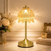 Nouvelle lampe de bureau LED flexible avec abat-jour en verre cristal en forme de fleur, rechargeable sur batterie, lumière décorative créative pour chambre et maison