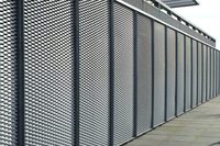 Panneau perforé en aluminium pour hôtels et jardins, murs-rideaux étanches avec revêtement en poudre