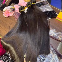Vente en gros de paquets de cheveux bruts cambodgiens Vendeur d'extension de cheveux humains Remy doublement étirés Paquets de cheveux vierges à cuticules alignées