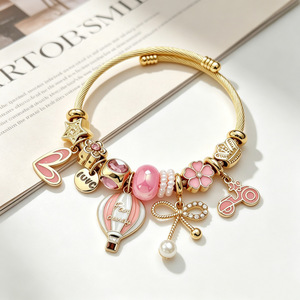 Bracelet en acier inoxydable plaqué or, étanche, en forme de montgolfière, tendance TikTok, de la marque Fanhua Jewelry - Product Image 1