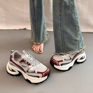 Nouvelles Chaussures de Sport pour Femmes 2026 - Baskets Chunky Respirantes en Maille Argentée et Blanche, Vente en Gros Usine - Product Image 2