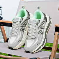 Chaussures de sport tendance pour hommes, baskets à lacets, semelle épaisse, absorption des chocs, maille respirante, antidérapantes, légères, pour la course à pied