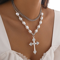 Collier unisexe tendance avec pendentif croix en acier inoxydable, chaînes et perles, design de luxe, imitation perle épaisse