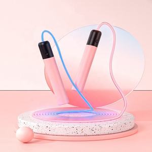 <span class=keywords><strong>Corde</strong></span> à <span class=keywords><strong>sauter</strong></span> portable en PVC améliorée pour adultes en acier à l'intérieur de la <span class=keywords><strong>corde</strong></span> d'exercice de fitness à <span class=keywords><strong>sauter</strong></span> à fibre optique clignotante - Product Image 4