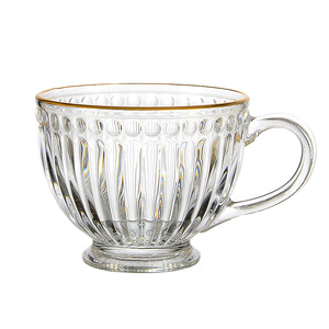<span class=keywords><strong>Verre</strong></span> à café en gros avec design décoratif en relief, <span class=keywords><strong>verre</strong></span> à bulles de thé, <span class=keywords><strong>verre</strong></span> à café avec bord doré, <span class=keywords><strong>verre</strong></span> à boire - Product Image 1