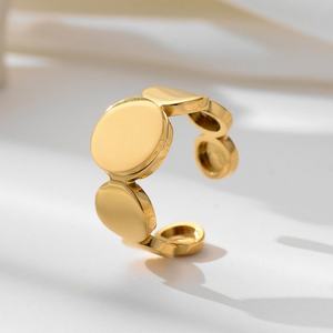 Bagues de fiançailles et de mariage en acier inoxydable plaqué or 14k 18k, durables et luxueuses, pour femmes - Product Image 1