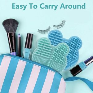 Portable <b>Bear</b> Shaped Multifunction Silicone Cosmetics Brushes Cleaning Box with Sponge Instantly Removes Makeup Colors - Product Image 3