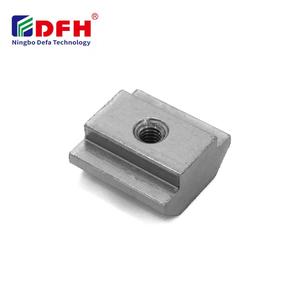 Produttore fascia di prezzo 8.8 acciaio metrico M4 M5 M6 M8 filettatura in fessura a testa quadrata 10 T dadi fornitori - Product Image 1