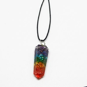 Pendentif crayon en cristal arc-en-ciel Roznik, poli, pour la guérison des chakras, pendule Feng Shui, thème amour sculpté, artisanat en semi-pierre - Product Image 1