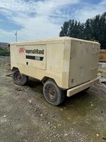 Compresseur d'air industriel portable d'occasion 160 kW 12 bars, durable, lubrifié, refroidi par air avec moteur