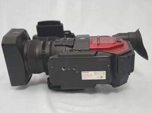 Cámara de Video Digital Panasonic AG-DVX200MC 4K de Alta Gama, 90% Nueva, con Lente Integrada - Product Image 2