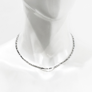 Collar de chip de resonancia de alta energía con cadena de eslabones Estilo minimalista Joyería de acero inoxidable Collar de luz cuántica de moda - Product Image 1