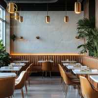 Ensemble de mobilier d'hôtel et de restaurant sur mesure Ron Group, table carrée en marbre, banquette en forme de L, chaise en cuir orange