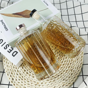 Botella de vidrio cilíndrica de 500ml con patrón de diamante lleno para licor de Vodka gin Ron <span class=keywords><strong>tequila</strong></span> whisky brandy espíritus - Product Image 3