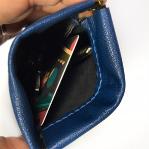 Étui pour clés de voiture en cuir PU de style japonais, fermeture automatique à pression, porte-clés avec fente pour clés extractible, étui intégré modèle Y8840 - Product Image 4