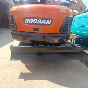 รถขุด DOOSAN DX55 5.5 ตัน เครื่องยนต์ยันม่าร์ ปั๊มไฮดรอลิก Doosan Mottrol วาล์ว KYB ชั่วโมงการใช้งานต่ำ สภาพ 90% ปี 2023 พร้อมวิดีโอ - Product Image 3