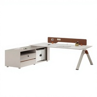 Poste de travail en îlot de bureau, bureau informatique moderne en L, station de travail avec cloison pour employés, ensemble de mobilier de table, vente en gros