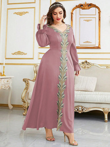 Khiêm tốn Muslim Maxi Dress loe tay áo vàng màu xanh lá cây thêu thoải mái mặc hàng ngày - Product Image 3