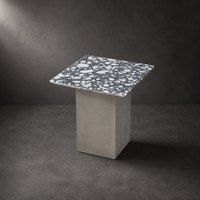 Table console contemporaine avec plateau en marbre et base minimaliste pour salon, intérieurs modernes, personnalisable