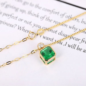 Collana in Oro <span class=keywords><strong>con</strong></span> <span class=keywords><strong>Smeraldo</strong></span> Verde, Pietra di <span class=keywords><strong>Smeraldo</strong></span> Coltivata in Laboratorio, Collana da Uomo <span class=keywords><strong>con</strong></span> Catena, Ciondolo in Oro <span class=keywords><strong>con</strong></span> <span class=keywords><strong>Smeraldo</strong></span> Online - Product Image 3