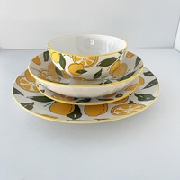 Service de table en céramique au design citron moderne et populaire, 24 pièces, assiettes en porcelaine en forme de lune avec logo personnalisé