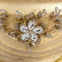 Soupière de luxe européenne ornée de cristaux avec poignées en or sculpté, pièce maîtresse de table de mariage artisanale