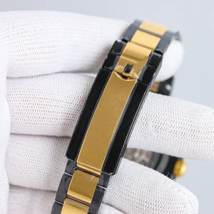 El Obra Maestra de Pinnacle, Presentada de Forma Deslumbrante. Una combinación perfecta de encanto clásico y estética moderna. Reloj Mecánico - Product Image 6