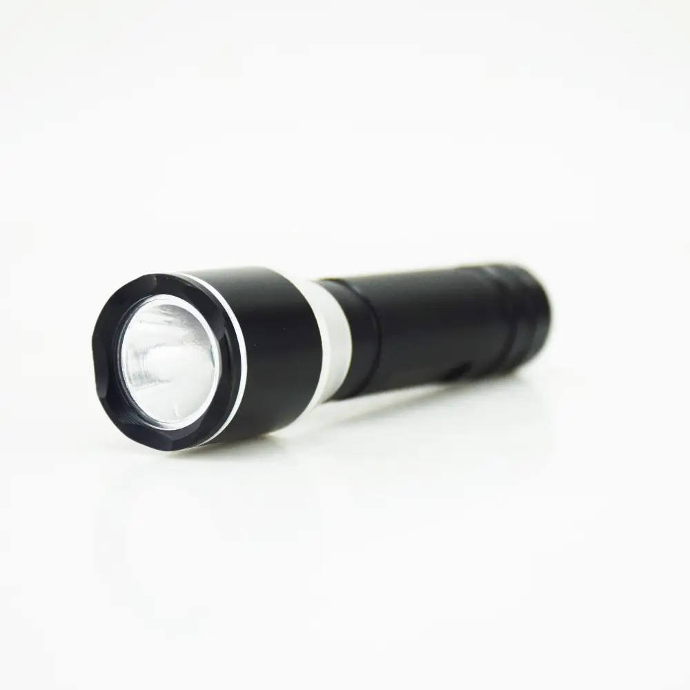 Mini lampe de poche LED super lumineuse de la taille d'une paume Design en aluminium