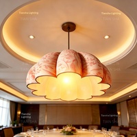 Lustre décoratif LED en verre en forme de bourgeon pour table de salle à manger ronde de chambre privée d'hôtel, grande lampe pour club et restaurant, fabricant