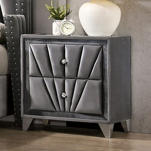 โต๊ะข้างเตียงหุ้มผ้าสีเทาพร้อมขาโครเมียม เฟอร์นิเจอร์ห้องนอน - Product Image 1