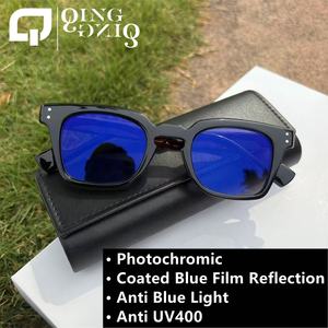 <span class=keywords><strong>Lunettes</strong></span> Photochromiques Rétro pour Hommes Anti-Lumière Bleue avec Lentilles à Changement de Couleur Rapide et Profond en PC, Forme Rectangulaire - Product Image 3