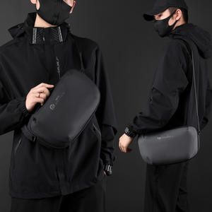 กระเป๋าสะพายไหล่กันน้ำสำหรับผู้ชายวีพาวเวอร์ 18 นิ้วกระเป๋าสะพายข้างสีทึบพร้อมช่องซิปด้านในสำหรับการเดินทางเพื่อการพักผ่อน - Product Image 2