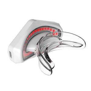 Dispositivo Mini para el Cuidado de Labios 2 en 1, Terapia de Luz Roja para Blanqueamiento Dental, Antiarrugas Labiales, Herramienta Hidratante para Aumentar el Volumen de Labios - Product Image 1