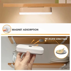 Lampe de nuit LED à lumière blanche de 10 cm, USB, interrupteur magnétique automatique, multifonctionnelle, pour table de chevet, placard, bureau, armoire, avec détecteur de mouvement - Product Image 4