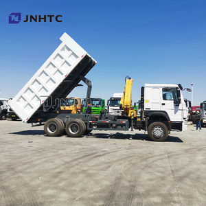 Camions à benne basculante Sinotruk Howo 6x4 371 ch avec grue télescopique montée sur camion de 10 tonnes, Singapour - Product Image 2