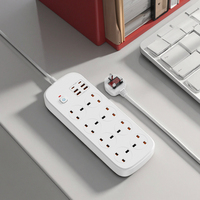 Multiprise de haute qualité avec protection contre les surtensions 13A, 8 prises AC + 4 QC + 2 ports USB en forme de C, idéale pour un usage résidentiel