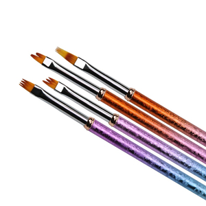 Pinceau à ongles en nylon à poils plats, manche métallique dégradé, forme spéciale pour la peinture de fleurs en forme de pétale, outil de manucure en gel pour salon - Product Image 1