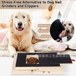 Tabla rascadora de madera para perros con papel de lija y bandeja para comida, para el cuidado de las uñas y aseo de mascotas - Product Image 2