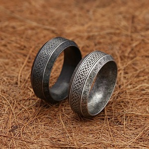 Anillo de Hombre de Acero Inoxidable con Diseño de Nudo Rúnico, Estilo Vintage, Marca Yunnique, Hecho en Dongguan - Product Image 1