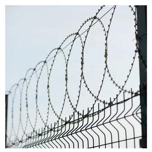 Barrière <span class=keywords><strong>de</strong></span> sécurité en <span class=keywords><strong>fil</strong></span> barbelé directement <span class=keywords><strong>de</strong></span> l'usine, <span class=keywords><strong>fil</strong></span> barbelé galvanisé haute sécurité, rouleau <span class=keywords><strong>de</strong></span> <span class=keywords><strong>fil</strong></span> barbelé plat BTO-22 pour la protection des clôtures - Product Image 1