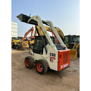 Chargeuse compacte Bobcat S160 d'<span class=keywords><strong>occasion</strong></span>, faible nombre d'heures de travail, avec accessoires <span class=keywords><strong>godet</strong></span> et <span class=keywords><strong>fourche</strong></span>, à vendre - Product Image 5